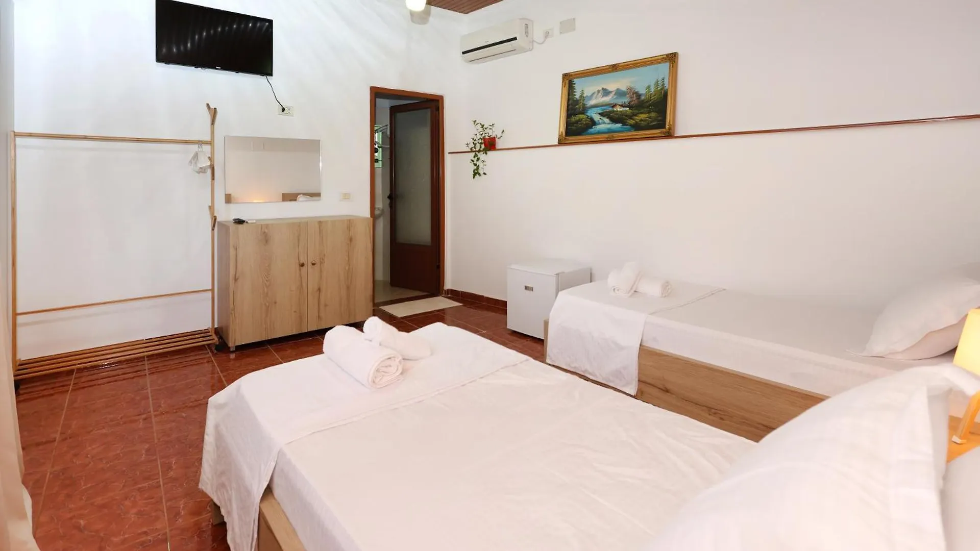 Vila Spahiu Berat Albania