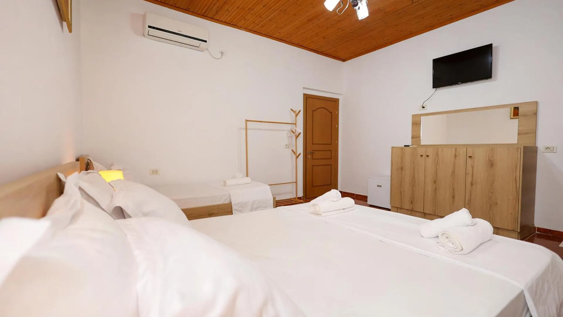 Vila Spahiu Berat Albania