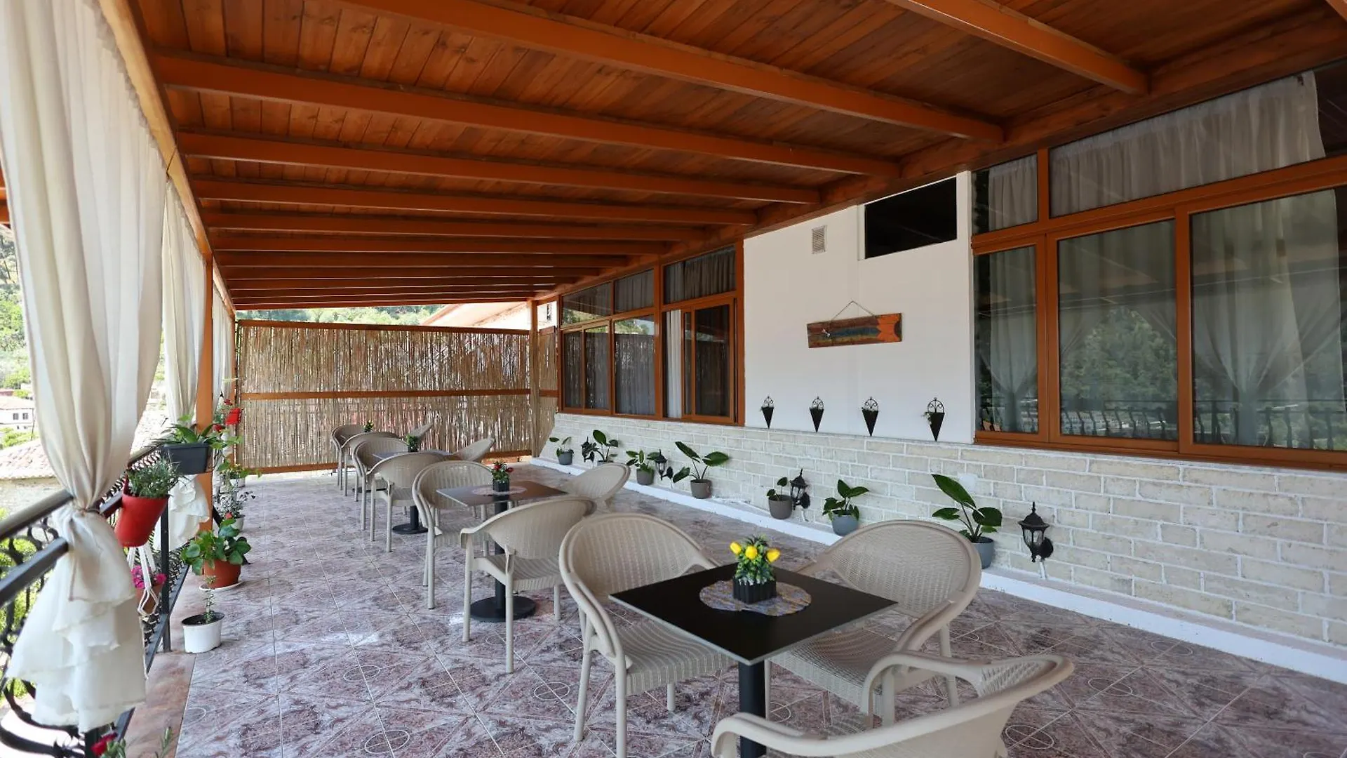 Vila Spahiu Berat 0*,  Albanie