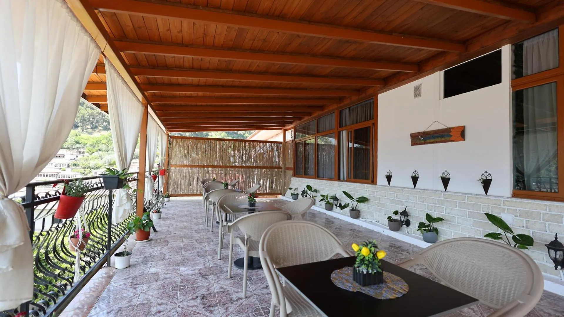 Vila Spahiu Berat